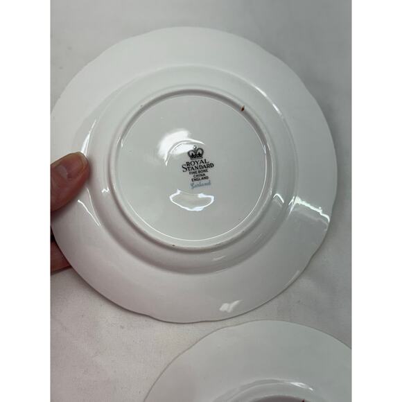 Royal standard fine bone China, England plate cup and saucer - Picture 6 of 10